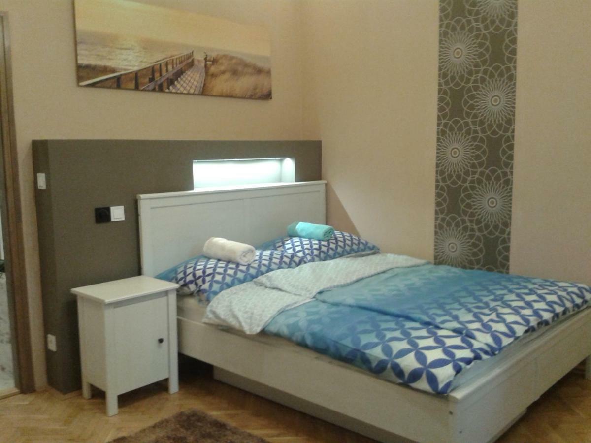 Lily Apartman Budapest Luaran gambar