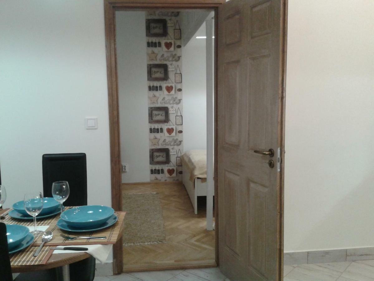 Lily Apartman Budapest Luaran gambar