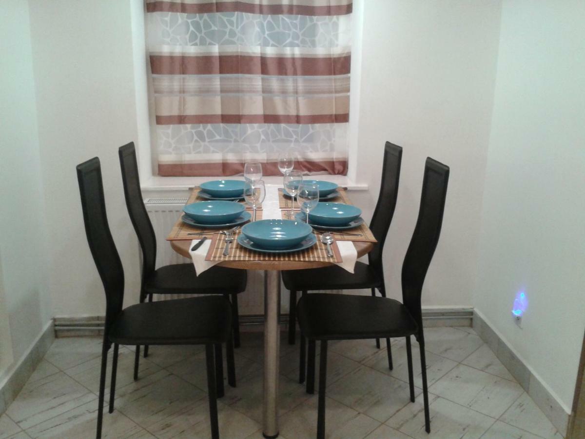 Lily Apartman Budapest Luaran gambar
