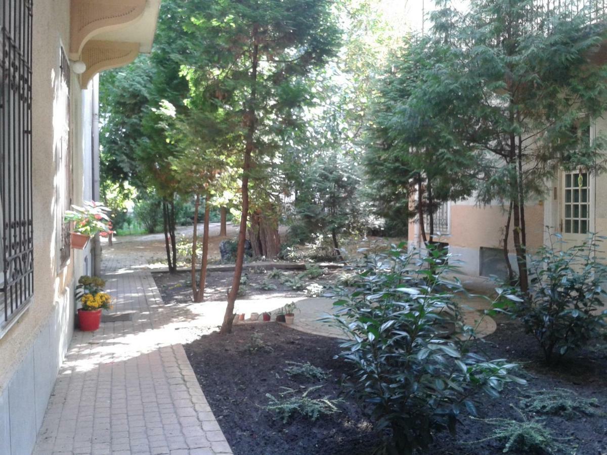Lily Apartman Budapest Luaran gambar