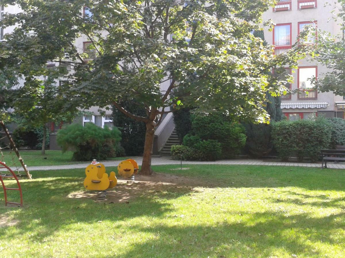 Lily Apartman Budapest Luaran gambar